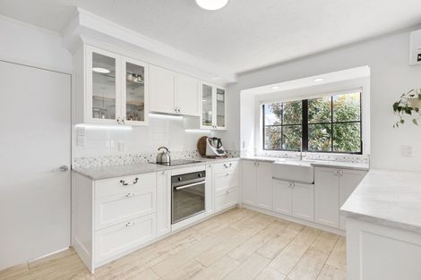 Photo of property in 14a Motuora Road, Manly, Whangaparaoa, 0930