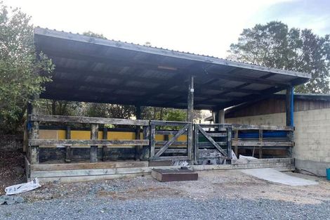 Photo of property in 19 Spur Road, Stillwater, Silverdale, 0993