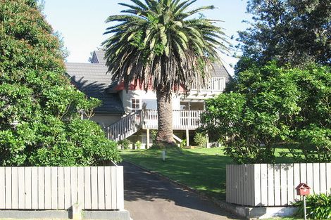 Photo of property in 32 Heperi Street, Waikanae Beach, Waikanae, 5036