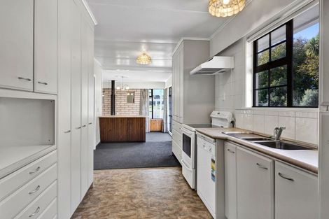 Photo of property in 16 Bridger Place, Eltham, 4322