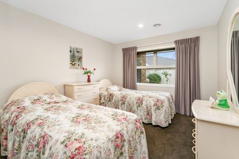 Photo of property in 96 The Drive, Paraparaumu Beach, Paraparaumu, 5032