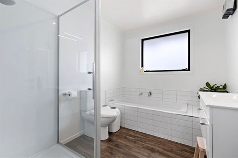 Photo of property in 12 Hebbard Court, Albert Town, Wanaka, 9305