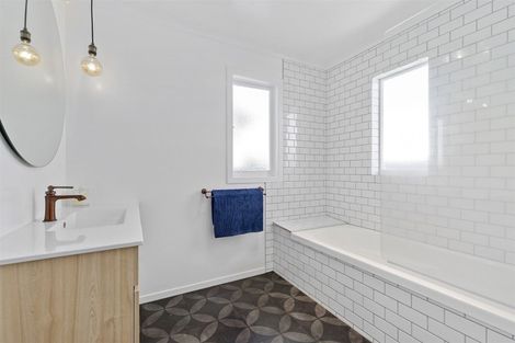 Photo of property in 9 Bank Street, Morrinsville, 3300