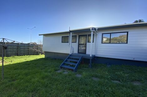 Photo of property in 6/17a Idesia Place, Totara Heights, Auckland, 2105