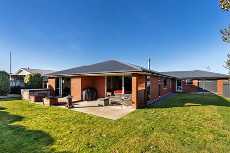 Photo of property in 14 William James Close, Mosgiel, 9024