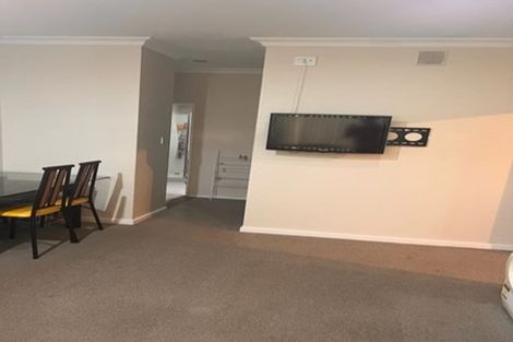 Photo of property in 9 Keating Rise, Northcross, Auckland, 0632