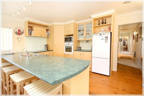 Photo of property in 4 Malthus Place, Foxton Beach, Foxton, 4815