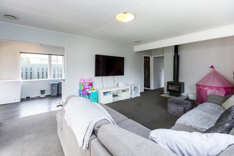 Photo of property in 94 Pasadena Crescent, Totara Park, Upper Hutt, 5018