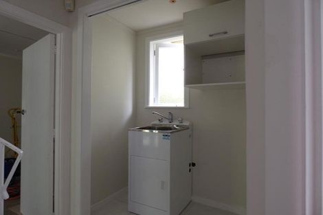 Photo of property in 12 Seabreeze Road, Narrow Neck, Auckland, 0624