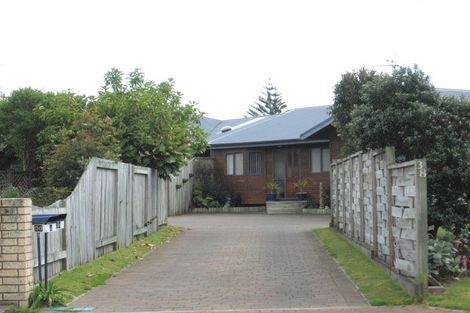 Photo of property in 36 Maesbury Close, Papamoa Beach, Papamoa, 3118