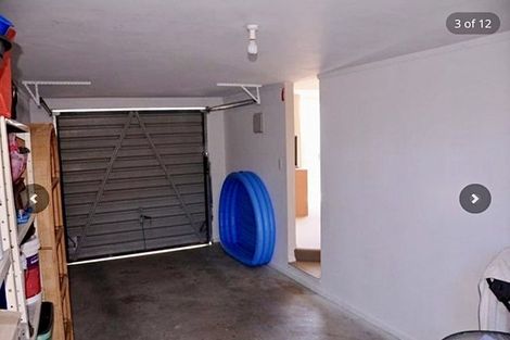 Photo of property in 2/1 Dunstall Place, Mangere Bridge, Auckland, 2022