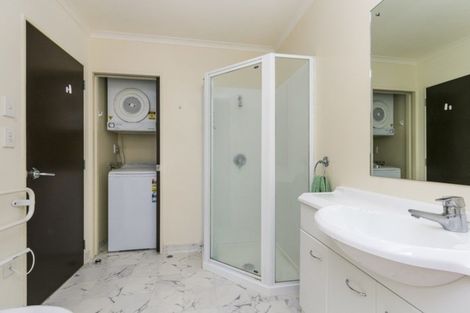 Photo of property in Terrace Heights Apartments, 12b/163 The Terrace, Wellington Central, Wellington, 6011