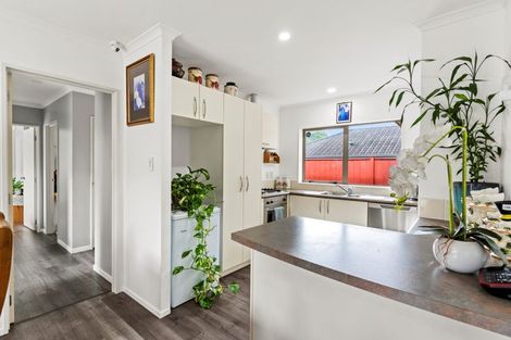 Photo of property in 21 Stellata Court, Randwick Park, Auckland, 2105