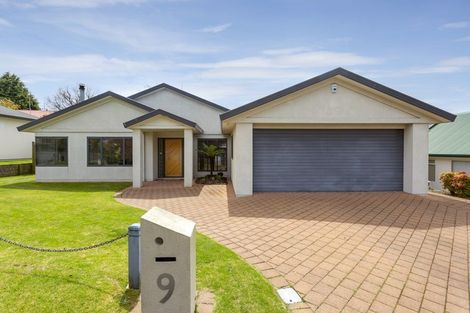 Photo of property in 9 Robinson Terrace, Rangatira Park, Taupo, 3330