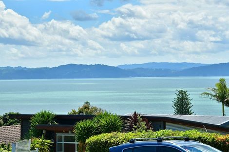 Photo of property in 1333 Whangaparaoa Road, Army Bay, Whangaparaoa, 0930
