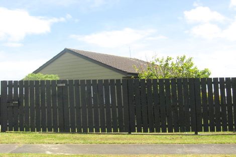 Photo of property in 34 Kopara Place, Clendon Park, Auckland, 2103