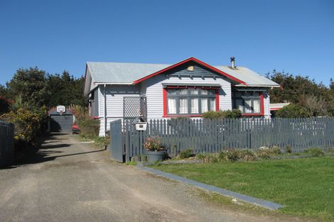 Photo of property in 70 Himatangi Street, Himatangi Beach, Foxton, 4891