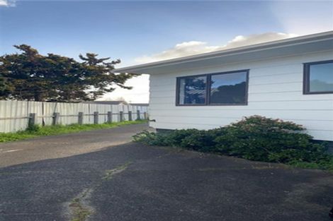 Photo of property in 76 Shifnal Drive, Randwick Park, Auckland, 2105