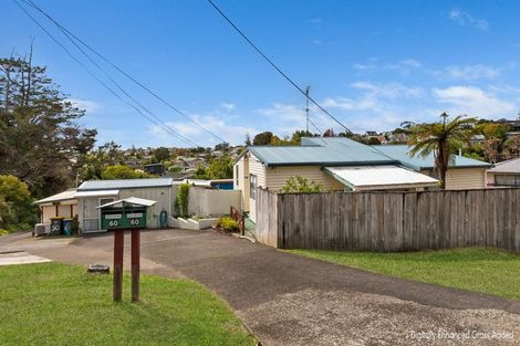 Photo of property in 60 Sunnyside Road, Sunnyvale, Auckland, 0612