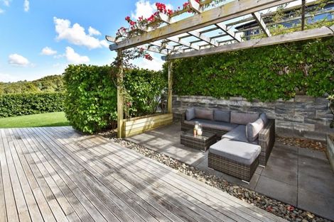 Photo of property in 6 Henriette Place, The Gardens, Auckland, 2105