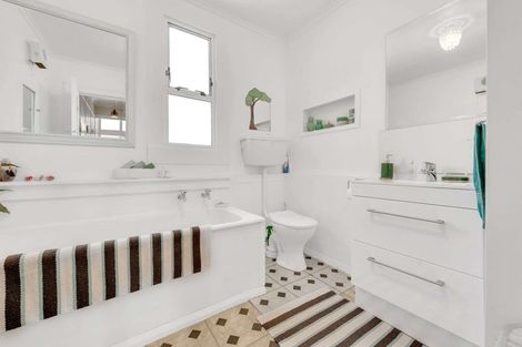 Photo of property in 79 Alma Road, Gonville, Whanganui, 4501