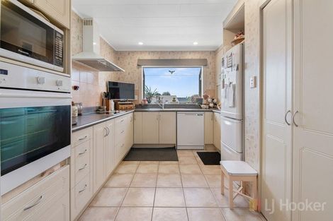 Photo of property in 2 Haratua Place, Springfield, Rotorua, 3015