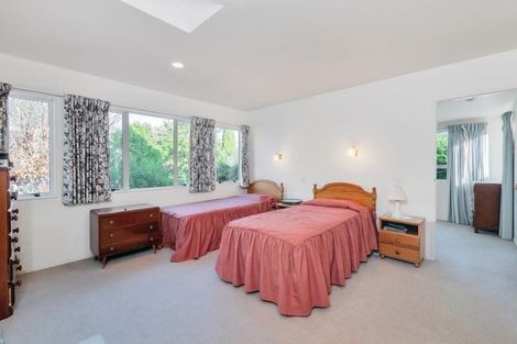 Photo of property in 1 William Bond Street, Stanley Point, Auckland, 0624