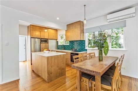 Photo of property in 49 Rukutai Street, Orakei, Auckland, 1071