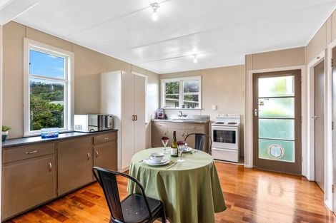 Photo of property in 6 Benge Crescent, Clouston Park, Upper Hutt, 5018