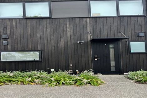 Photo of property in 6 Whakahui Lane, Mangere Bridge, Auckland, 2022