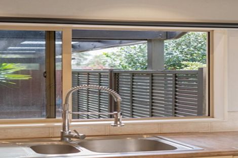 Photo of property in 30 Mcleod Place, Papamoa Beach, Papamoa, 3118