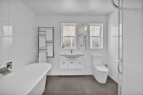 Photo of property in 10 Seymour Street, Waitara, 4320