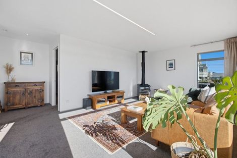 Photo of property in 21 Hine Street, New Plymouth, 4310