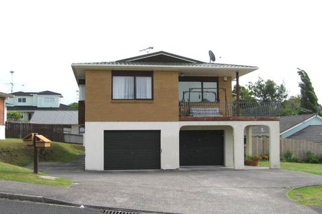 Photo of property in 97 Manhattan Heights, Glendene, Auckland, 0602