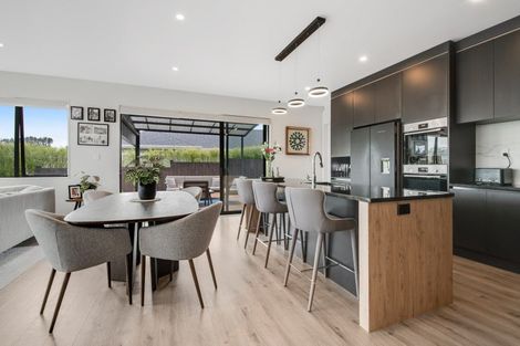 Photo of property in 22 Takurua Terrace, Orewa, 0931