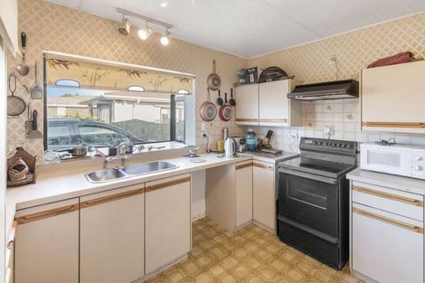 Photo of property in 12 Warwick Place, Springvale, Whanganui, 4501