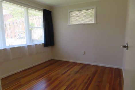 Photo of property in 60 Beazley Avenue, Paparangi, Wellington, 6037