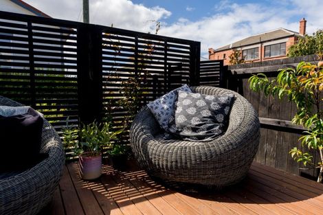 Photo of property in 92 Hargest Crescent, Saint Clair, Dunedin, 9012