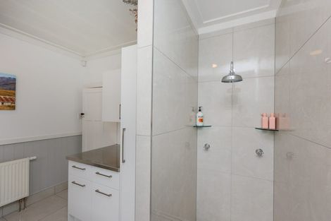 Photo of property in 75 Limbrick Street, Terrace End, Palmerston North, 4410