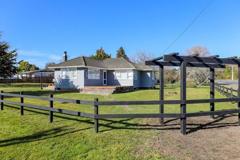 Photo of property in 2 Ngareta Road, Mourea, Rotorua, 3074