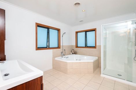 Photo of property in 55 Furlong Crescent, Churton Park, Wellington, 6037