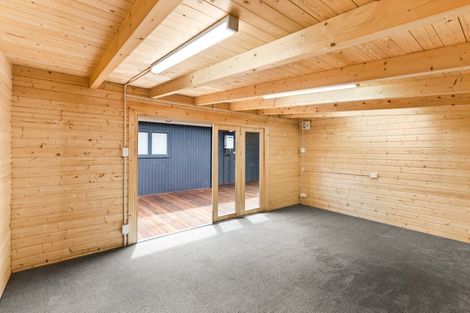 Photo of property in 2 Bale Place, Havelock North, 4130