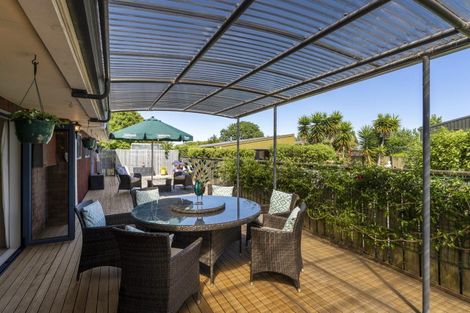 Photo of property in 14 Tararua Crescent, Otaki, 5512