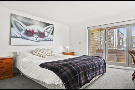 Photo of property in 80b Queen Street, Northcote Point, Auckland, 0627