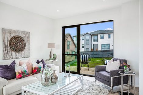 Photo of property in 16a Sheridan Drive, New Lynn, Auckland, 0600