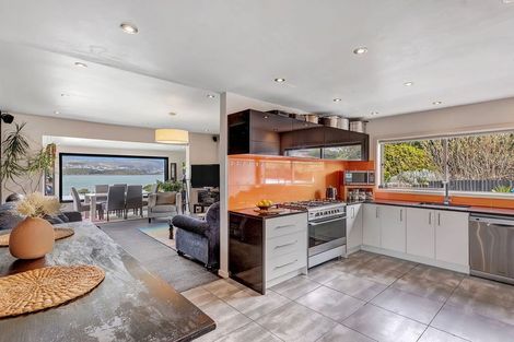 Photo of property in 14 Kahutea Terrace, Titahi Bay, Porirua, 5022