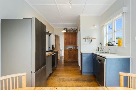 Photo of property in 17 Fitzherbert Street, Alicetown, Lower Hutt, 5010