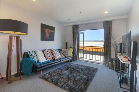 Photo of property in 2q/10 Crown Lynn Place, New Lynn, Auckland, 0600