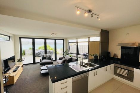 Photo of property in 75c Maida Vale Road, Roseneath, Wellington, 6011