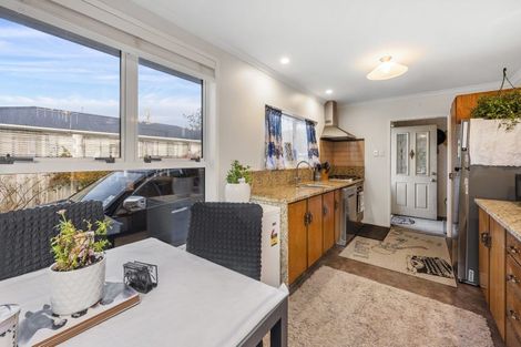 Photo of property in 27 Te Rangitautahanga Road, Turangi, 3334